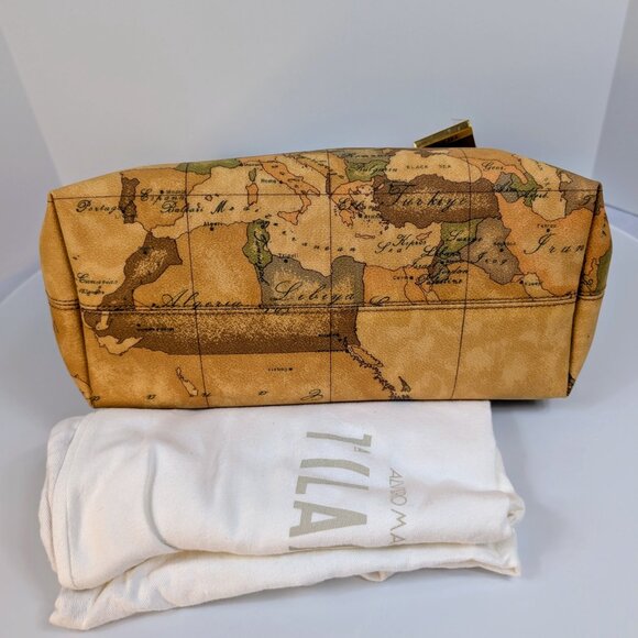Alviero Martini 1A Classe Geo Classic World Map Zip-Top Tote Bag - Picture 11 of 13